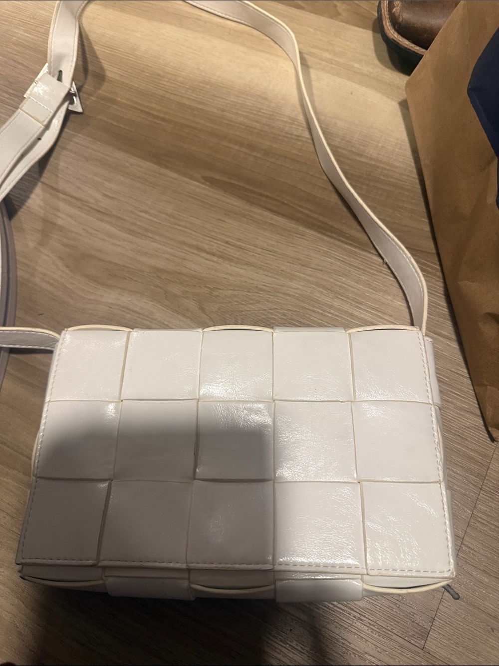 White Woven Crossbody Bag - Classic Women's Shoulder Bag